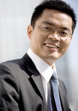 隨銳舒騁
